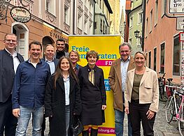 FDP Regensburg stellt starke und vielfältige Stadtratsliste für Kommunalwahl 2026 auf