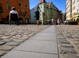 FDP-Antrag wird umgesetzt: Barrierefreier Weg über den Haidplatz kommt